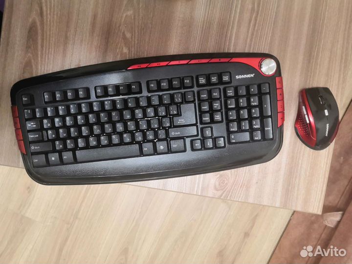 Беспроводная клавиатура и мышь