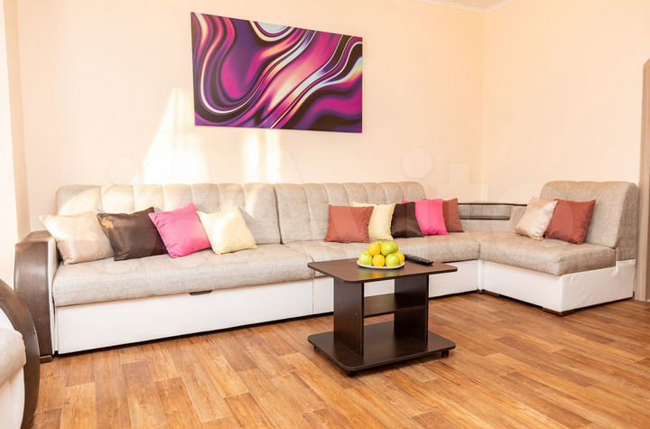 2-к. квартира, 61 м², 1/9 эт.