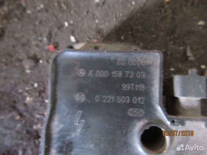 Катушка зажигания Мерседес W220 0001587303