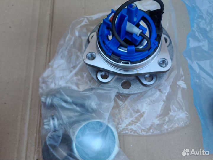 Передняя ступица с ABS Opel Vectra C 2002-2008