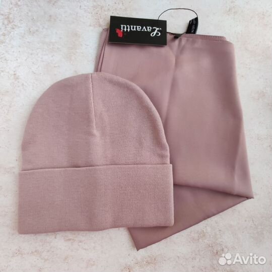 Новый комплект Шапка + Шёлковый платок