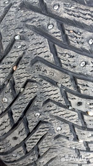 Nokian Tyres Hakkapeliitta 8 215/55 R17 98T