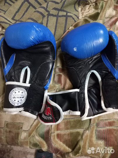 Боксерские перчатки 10 oz