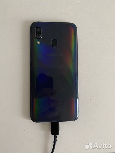 Samsung Galaxy A40, 4/64 ГБ