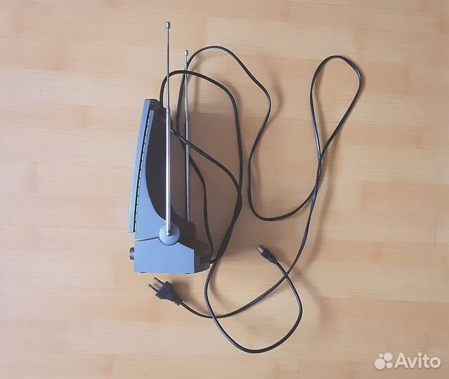 Антенна для тв комнатная с усилителем