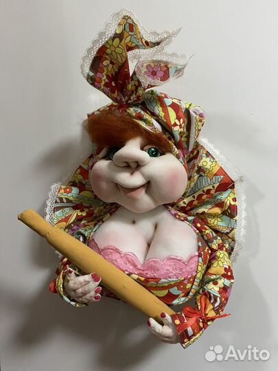 Солоха магнит ручной работы