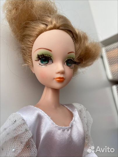 Коллекционная кукла