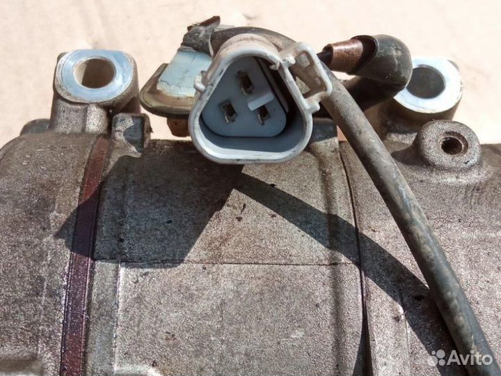 Компрессор системы кондиционирования Toyota Land C