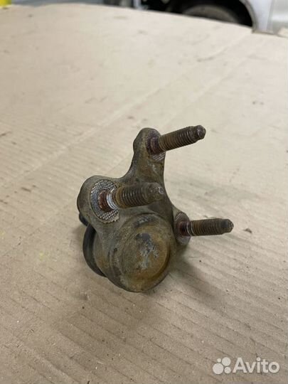 Шаровая передняя правая Фольцваген Тигуан