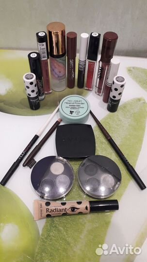 Набор косметики пакетом