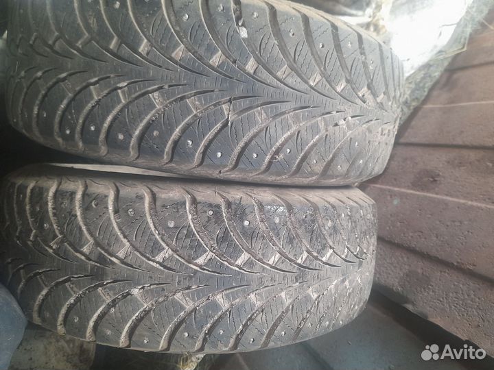 Sava Eskimo Stud 185/65 R14
