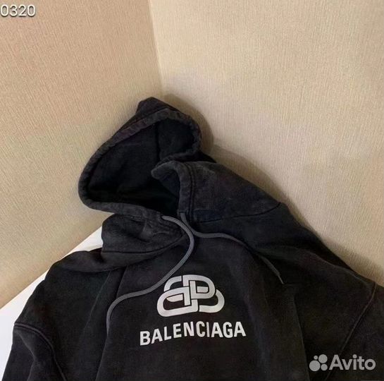 Худи Balenciaga Interlock Washed