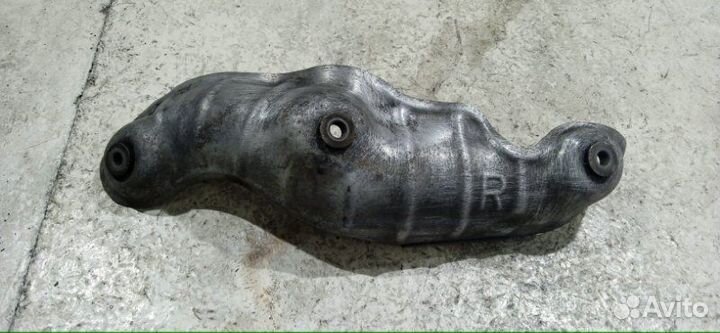 Экран тепловой правый Toyota Land Cruiser Prado