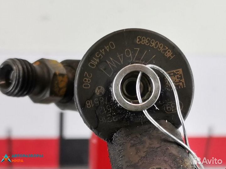 Форсунка Renault Scenic 2 2004 8200606383