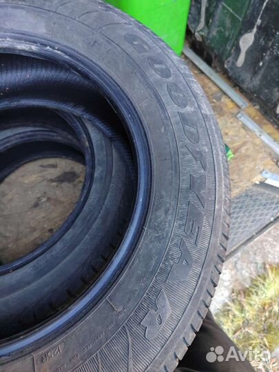 Goodyear Viva Touring 225/60 R16 97T