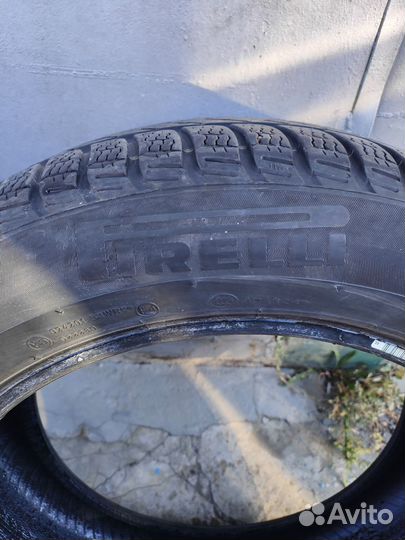 Pirelli Winter Sottozero 3 215/55 R17 94H