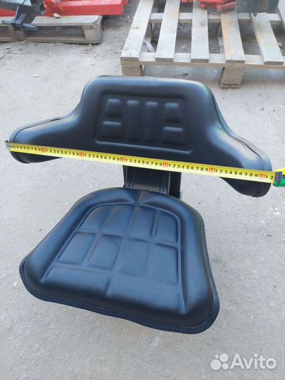 Сиденье с подлокотником