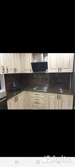 Изготовлени столешниц из натурального камня