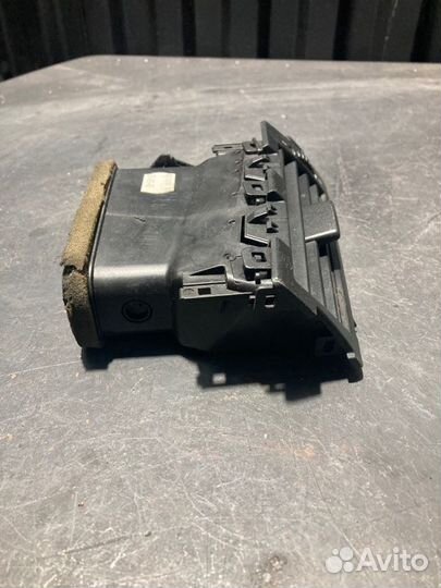 Дефлектор обдува передний левый Bmw 5 E60 M57D30