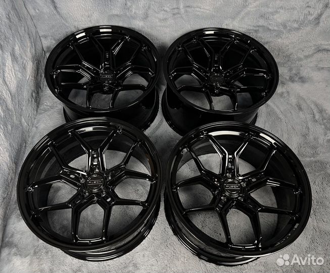 Кованые диски Rusch R20 SRT Charger Challenger