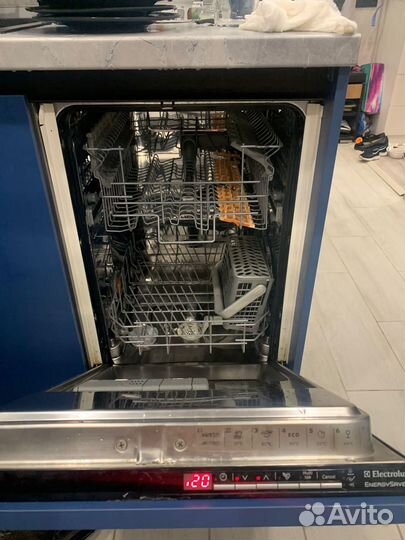 Посудомоечная машина Electrolux 45