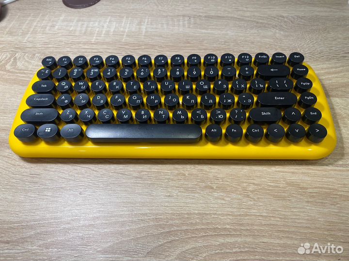 Беспроводная клавиатура с мышью