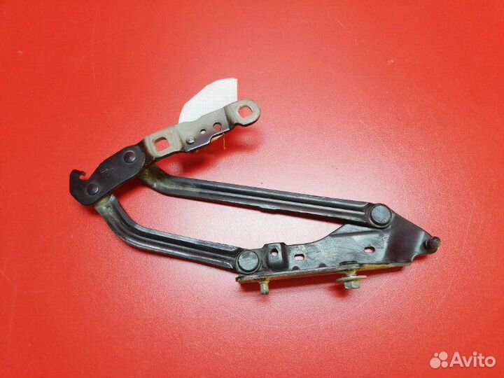 Петля крышки багажника правая Renault Megane LM2Y