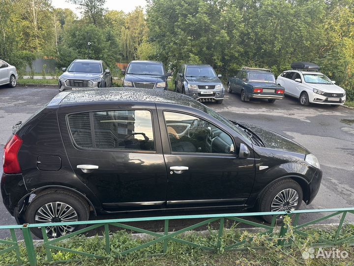 Renault Sandero 1.6 МТ, 2013, 303 037 км