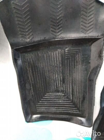 Автомобильные коврики резиновые