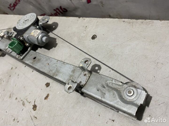 Стеклоподъемник передний правый Nissan Teana 3