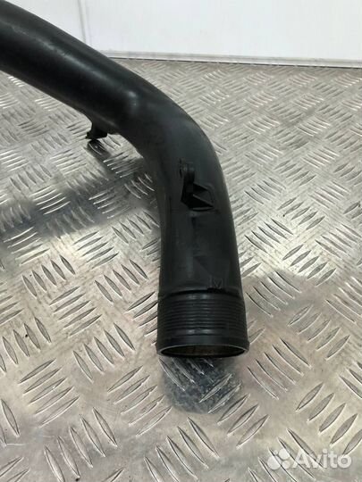 Патрубок турбины volvo 1282865