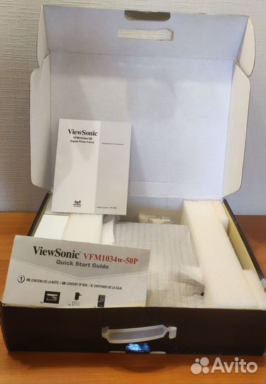 Цифровая фоторамка ViewSonic VFM1034w-50P