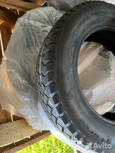 Bfgoodrich G-Force Stud 215/55 R17