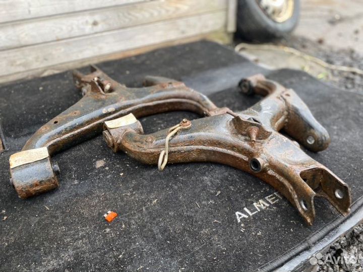 Рычаги подвески Land Rover Discovery 4 306DT 3.0