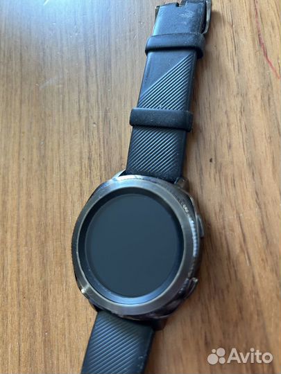 Умные часы Samsung Gear Sport SM-R600