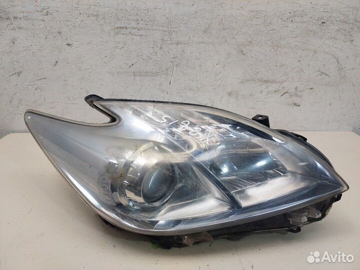 Фара (передняя) Toyota Prius 2009, 2009