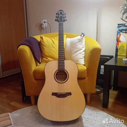 Акустическая гитара