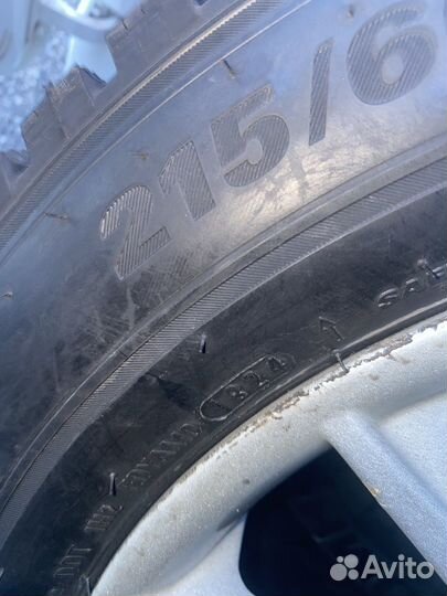 Kumho WinterCraft SUV Ice WS31 215/60 R17