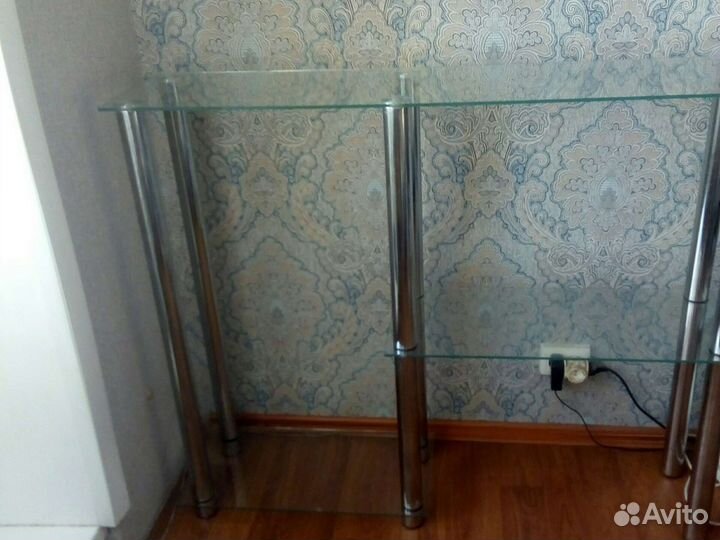 Стеклянная полка