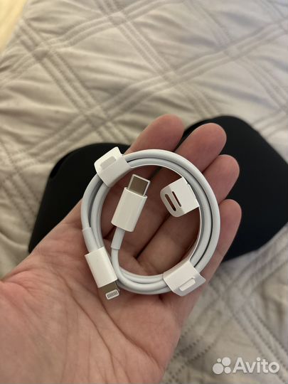 Кабель для зарядки iPhone