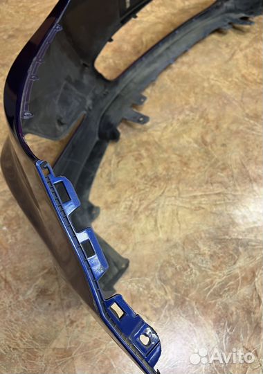 Продам бампер передний