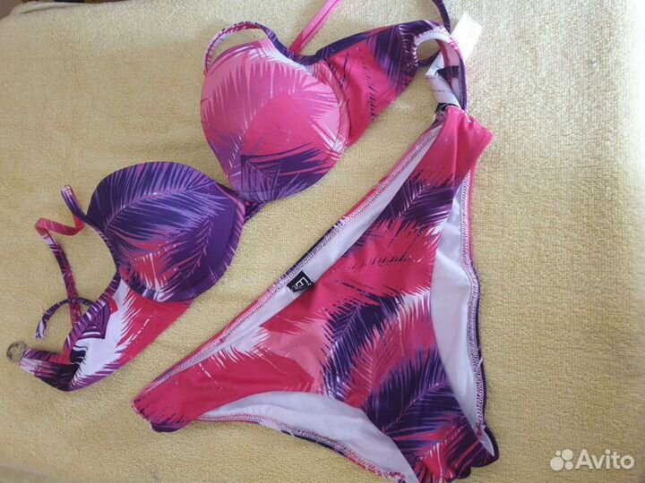 Купальники женские 42 новый Armani