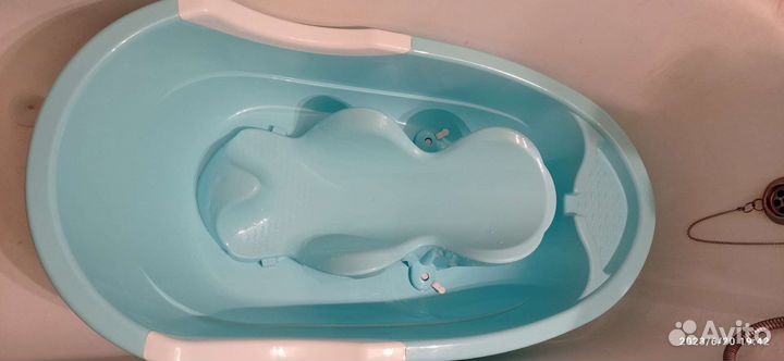 Стульчик для кормления, санки, кровать детская