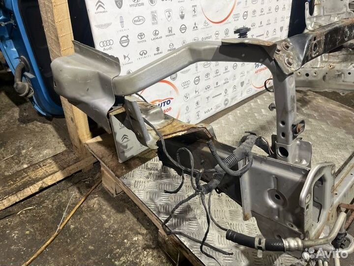 Телевизор передний Dodge Caliber SUV 2.0 ECN 2006