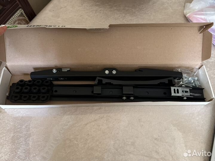 Наклонный кронштейн для телевизора