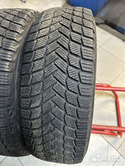 Michelin X-Ice Snow 215/65 R17