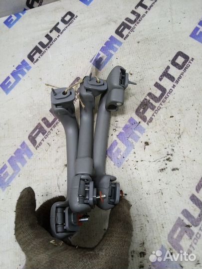 Ручка внутренняя потолочная Кия Рио 3