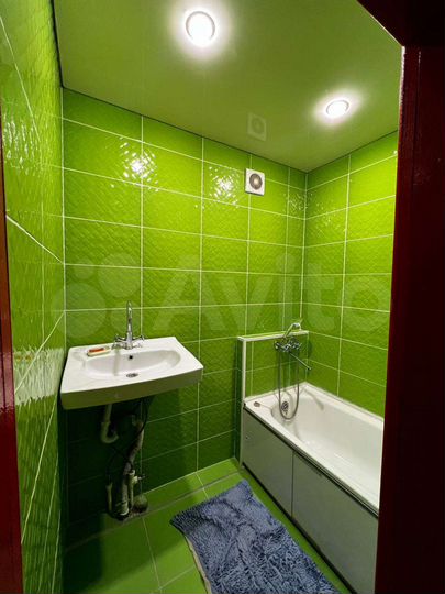 2-к. квартира, 52 м², 1/2 эт.