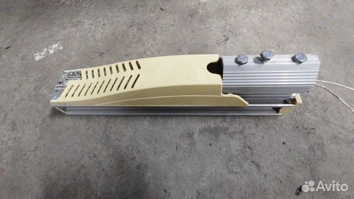 Светильник l-street