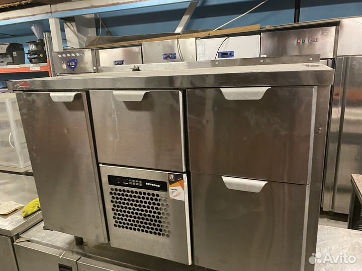 Стол холодильный